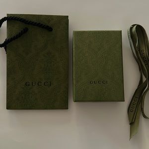 Gucci gift accessory box, bag & ribbon
